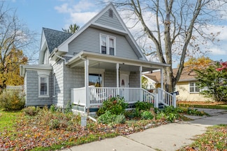 537 N Main St, Berrien Springs, MI 49103