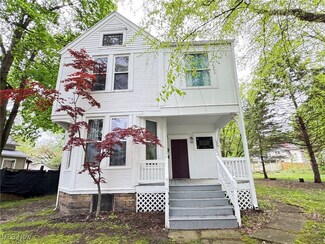 98 Westwood Ave, Akron, OH 44302