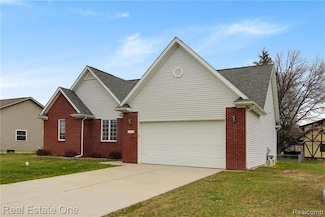 11102 Pheasant Run Dr, Clio, MI 48420