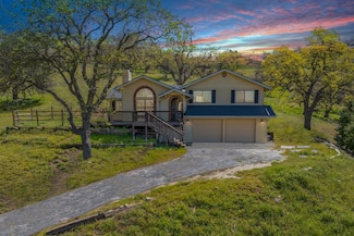 27350 Oakflat Dr, Tehachapi, CA 93561