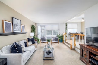 522 Shore Rd Unit 6C, Long Beach, NY 11561
