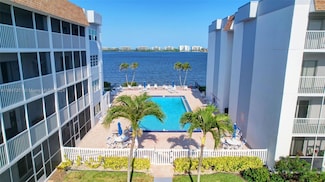 1516 S Lakeside Dr Unit 411S, Lake Worth, FL 33460