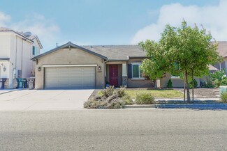 2407 Bay Hill Ave, Tulare, CA 93274
