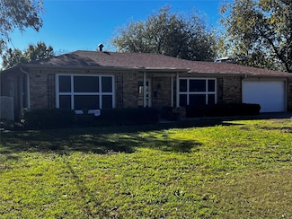 1616 E Peyton St, Sherman, TX 75090