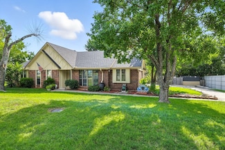 207 Stone Canyon Dr, Lewisville, TX 75077