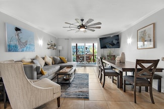 1700 Via de Luna Dr, Gulf Breeze, FL 32561