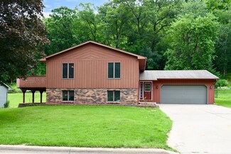353 Knopp Valley Dr, Winona, MN 55987