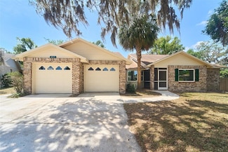 857 Timber Pond Dr, Brandon, FL 33510