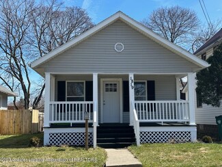 1819 Coleman Ave, Lansing, MI 48910