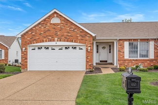 9 Farnsworth Ct Unit A, O Fallon, MO 63368