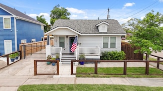1311 Walton St, Houston, TX 77009