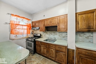 319 E 59th St, Brooklyn, NY 11203
