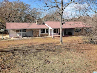 420 Dennis St, Weaver, AL 36277