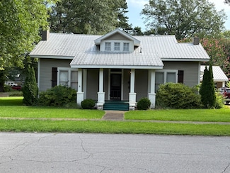 201 Cleveland St, New Albany, MS 38652