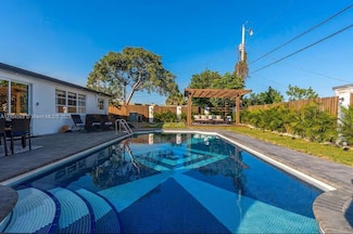 9134 Reed Dr, Palm Beach Gardens, FL 33410