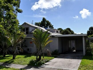 1016 Mayflower Rd, Fort Pierce, FL 34950