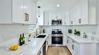 1725 W Beacon Ave, Anaheim, CA 92804