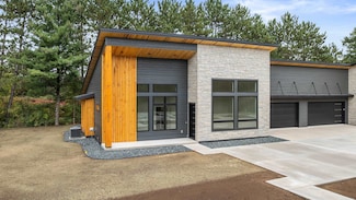 3011 1st St, Plover, WI 54467