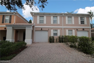5325 Cove Cir, Naples, FL 34119