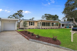 409 14th Ave S, North Myrtle Beach, SC 29582