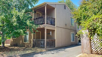 508 NW E St Unit A,B,C, Grants Pass, OR 97526