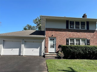 56 Carley Ave Unit 2, Huntington, NY 11743