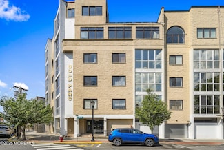200 Paterson Plank Rd Unit 302, Union City, NJ 07087