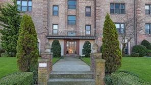 128-11 Newport Ave Unit 4C, Far Rockaway, NY 11694