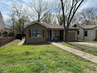 1018 W Brockett St, Sherman, TX 75092