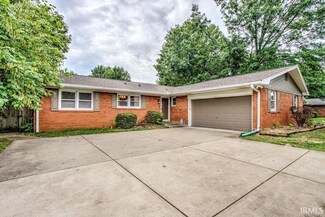 216 Hanover Rd, Evansville, IN 47710