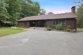 25 Latham Farm Rd, Smithfield, RI 02917