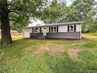 1003 Gayle St, Eldon, MO 65026