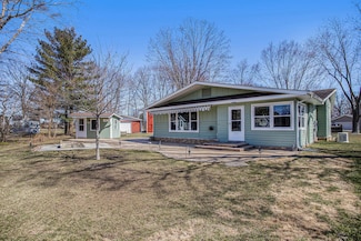 757 Lake Shore Point, Coldwater, MI 49036