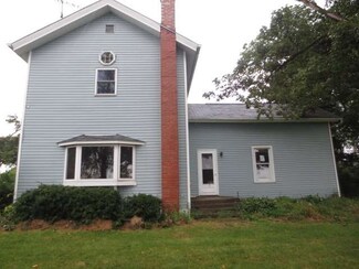 31393 Irene Rd, Kirkland, IL 60146