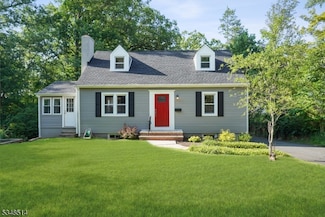 51 Evergreen Rd, Summit, NJ 07901