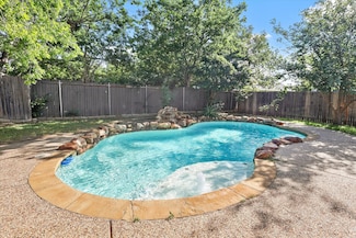 3209 Lance Ln, Denton, TX 76209