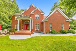 915 Chipley Ct, Marietta, GA 30062