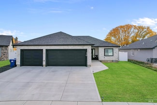 1512 Bird Farm Dr, Jerome, ID 83338