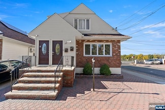 89 Riverview Rd Unit 1, Jersey City, NJ 07305