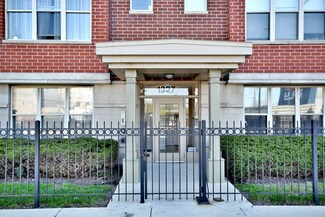 1327 N Halsted St Unit 1S, Chicago, IL 60642