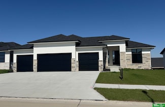5504 N 212th Ave, Elkhorn, NE 68022