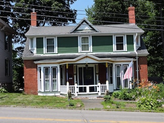 67 Church St, Gardiner, ME 04345