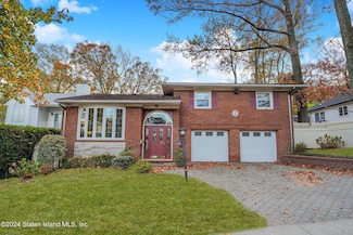 110 Norden St, Staten Island, NY 10304