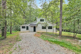 295 Wysong Mill Cir, Hardy, VA 24101
