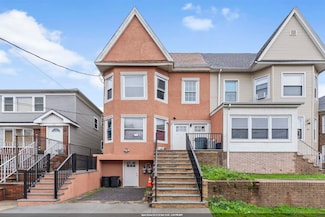 99 W 50th St, Bayonne, NJ 07002