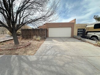 1866 Camino de Pabilo, Santa Fe, NM 87505