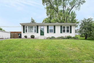 28 Pamela Dr, Saint Charles, MO 63303