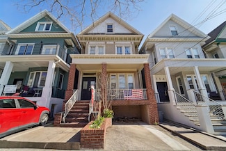 136 Shippen St, Weehawken, NJ 07086