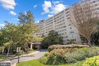 1200 N Nash St Unit 832, Arlington, VA 22209