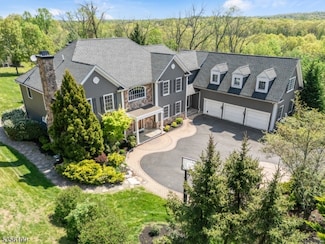 5 Kincaid Ln, Chatham, NJ 07928